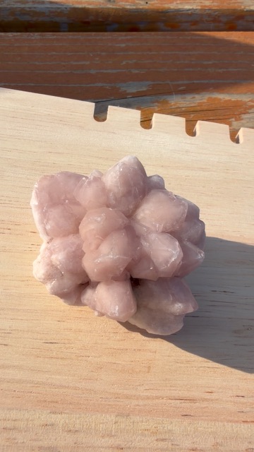 Pierre brute quartz rose cristallisé AA