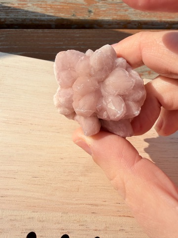 Pierre brute quartz rose cristallisé AA