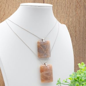 Pendentif pierre plate rectangle pierre de lune noire AA