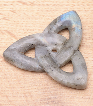 Triquetra labradorite A
